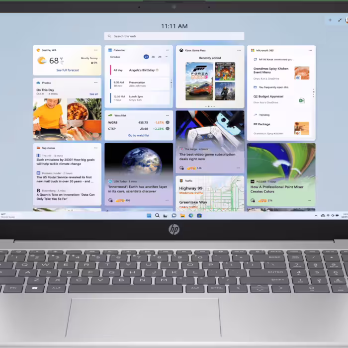HP Laptop 15-fd1225TU Silver Intel® Core™ 3 100U Windows 11 Home Single Language 39.6 cm (15.6) diagonal FHD display with Intel® Graphics8 GB DDR4, 512 GB PCIe® NVMe™ M.2 SSD Intel® Turbo Boost Technology